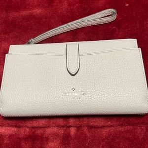 Kate Spade wallet/wristlet.